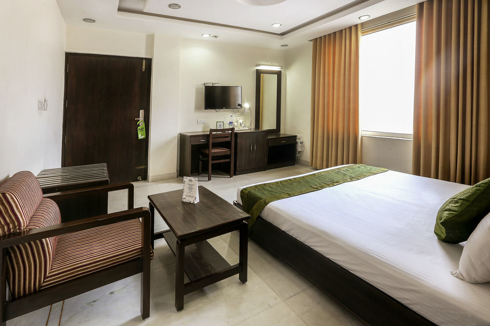 Hotel Saaket Residency Visakhapatnam Zewnętrze zdjęcie