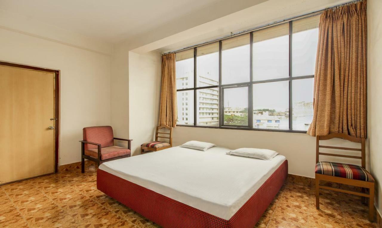 Hotel Saaket Residency Visakhapatnam Zewnętrze zdjęcie