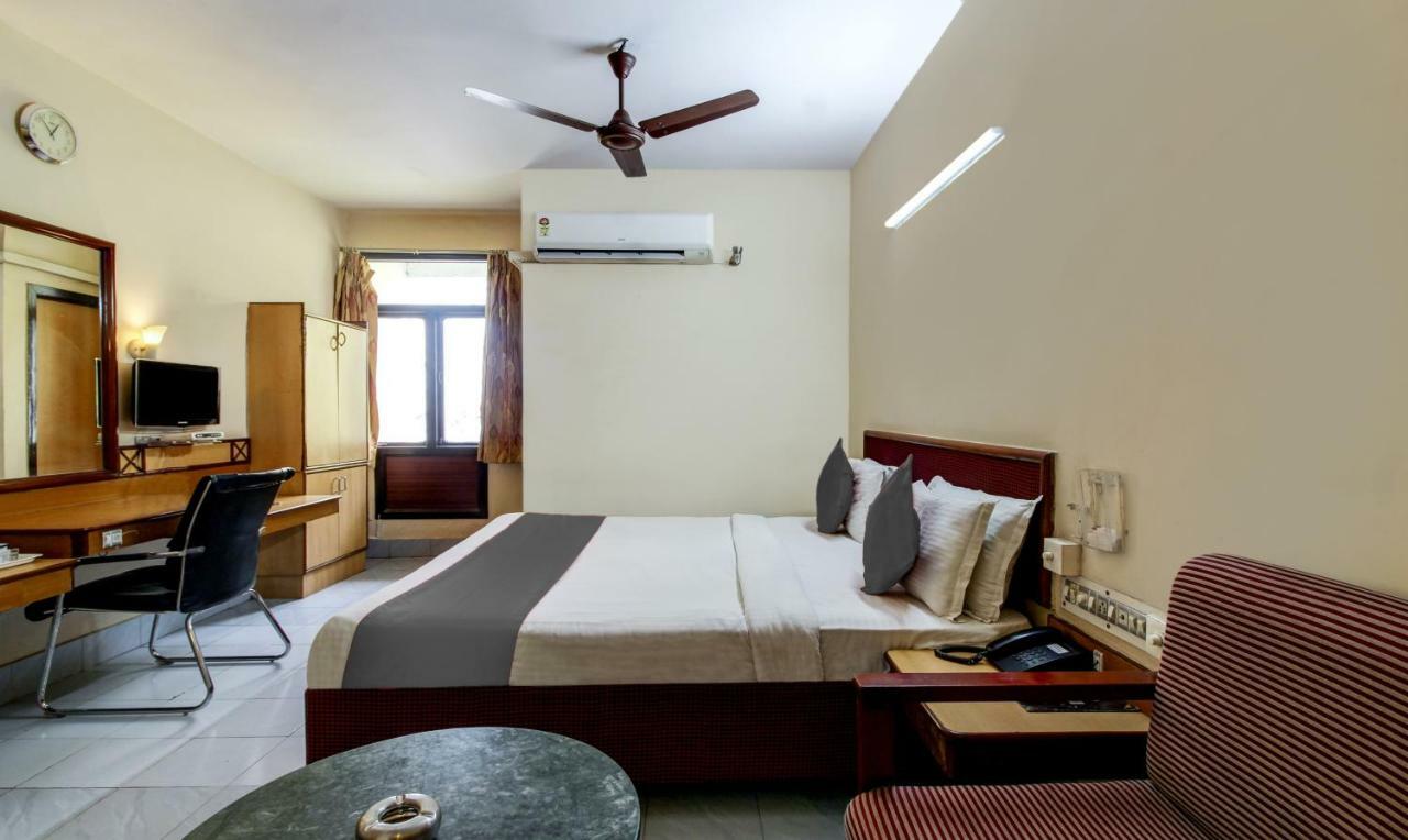 Hotel Saaket Residency Visakhapatnam Zewnętrze zdjęcie