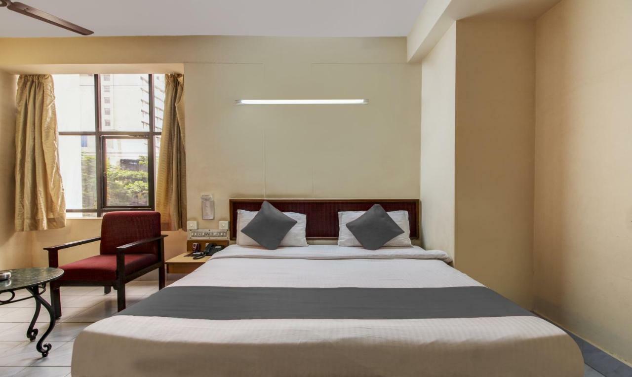 Hotel Saaket Residency Visakhapatnam Zewnętrze zdjęcie
