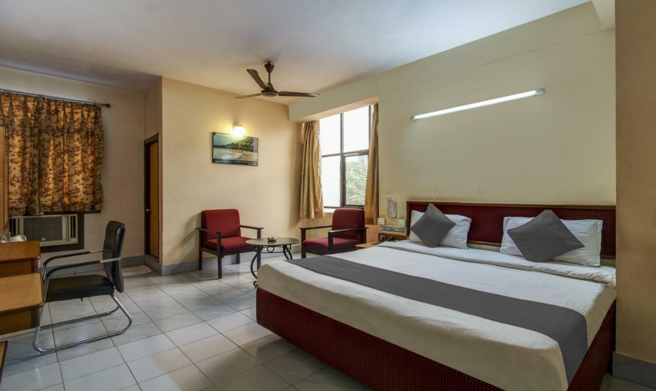 Hotel Saaket Residency Visakhapatnam Zewnętrze zdjęcie